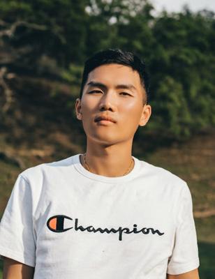 Men's Streetwear: What's Hot Right Now